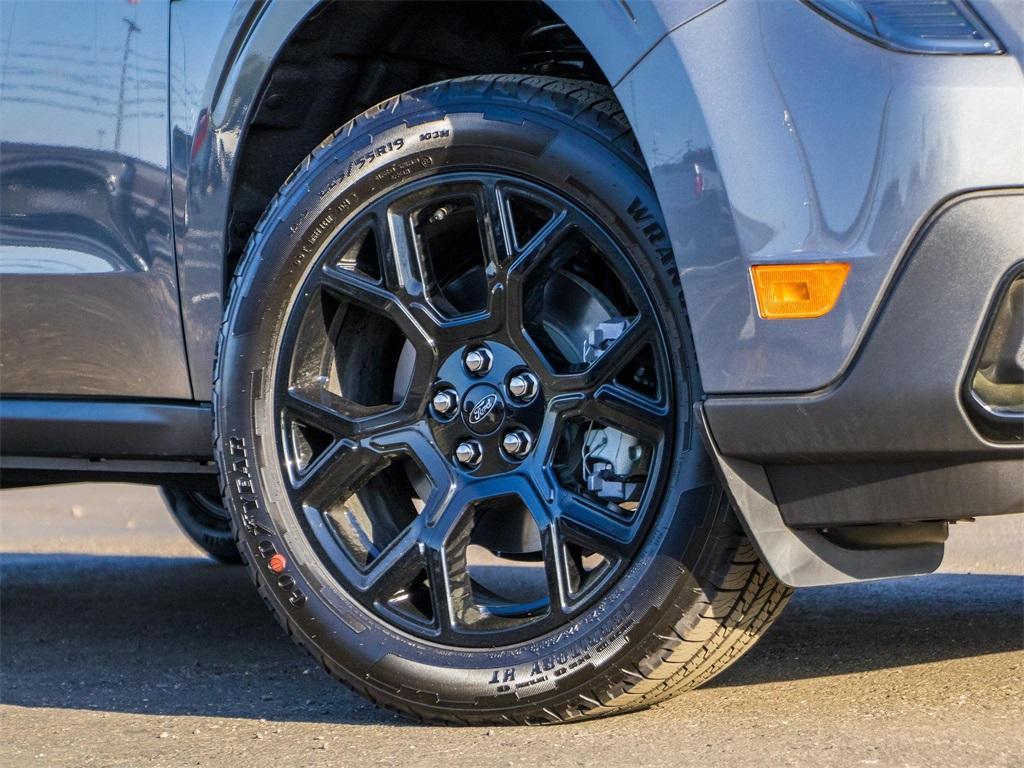 new 2025 Ford Maverick car, priced at $35,174