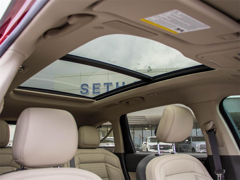 new 2025 Lincoln Nautilus car, priced at $65,798