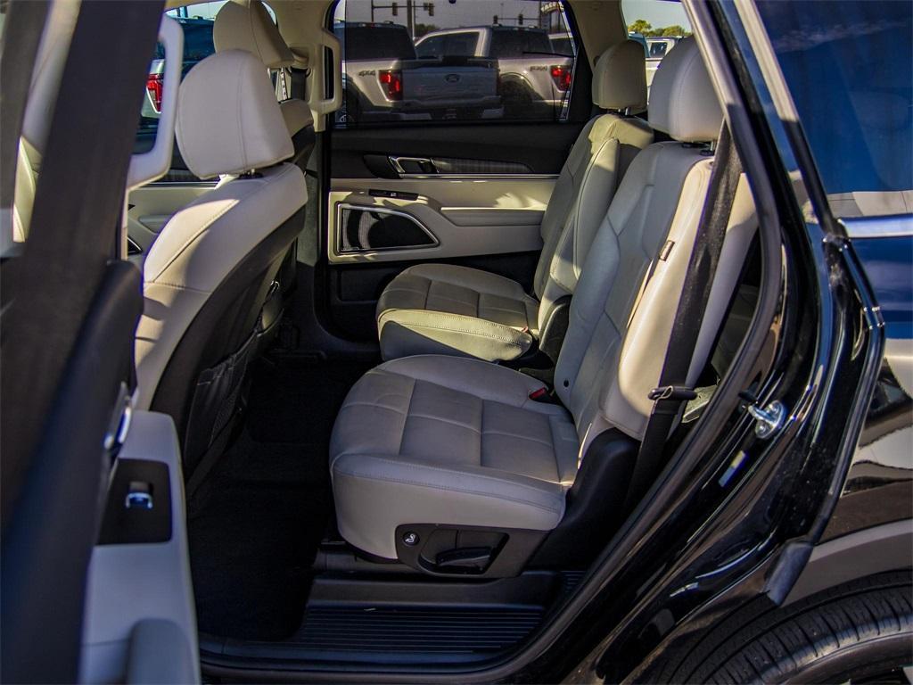 used 2024 Kia Telluride car, priced at $33,999