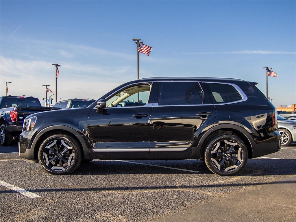 used 2024 Kia Telluride car, priced at $33,999