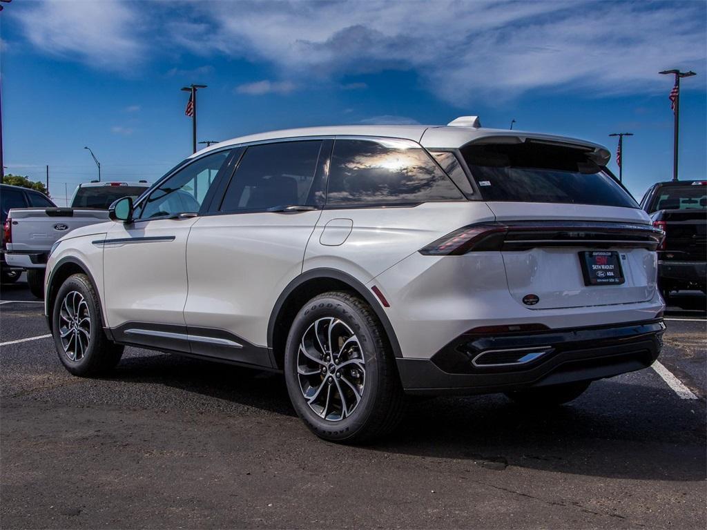 new 2025 Lincoln Nautilus car, priced at $51,130