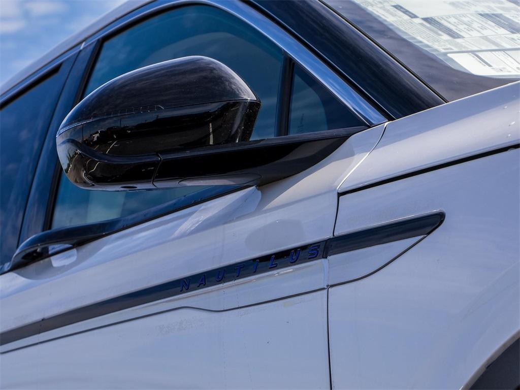 new 2025 Lincoln Nautilus car, priced at $51,130
