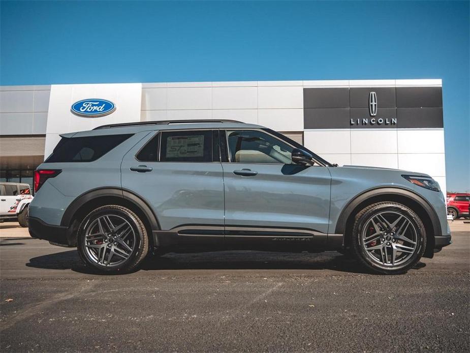 new 2025 Ford Explorer car, priced at $59,677