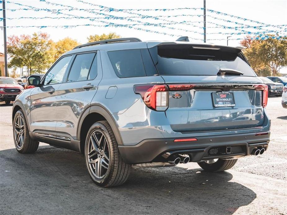 new 2025 Ford Explorer car, priced at $59,677