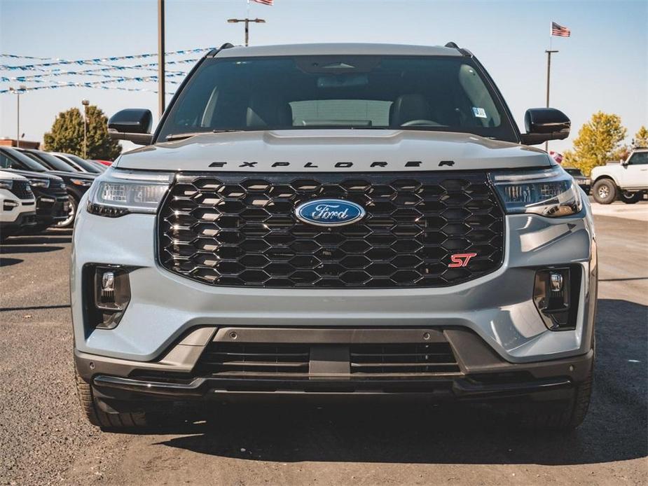 new 2025 Ford Explorer car, priced at $59,677