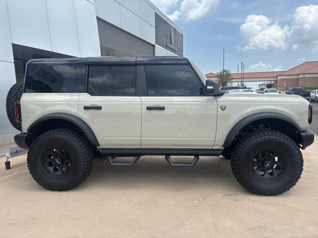new 2025 Ford Bronco car, priced at $75,035