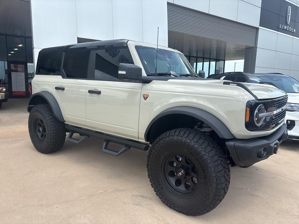 new 2025 Ford Bronco car, priced at $75,035