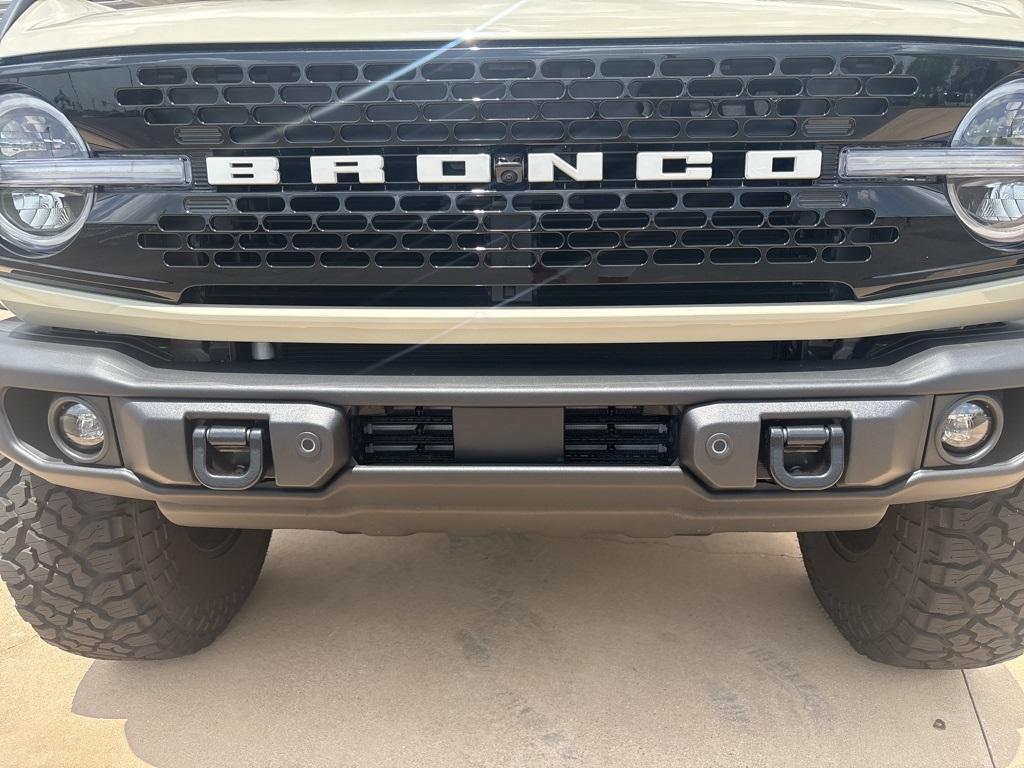 new 2025 Ford Bronco car, priced at $75,035