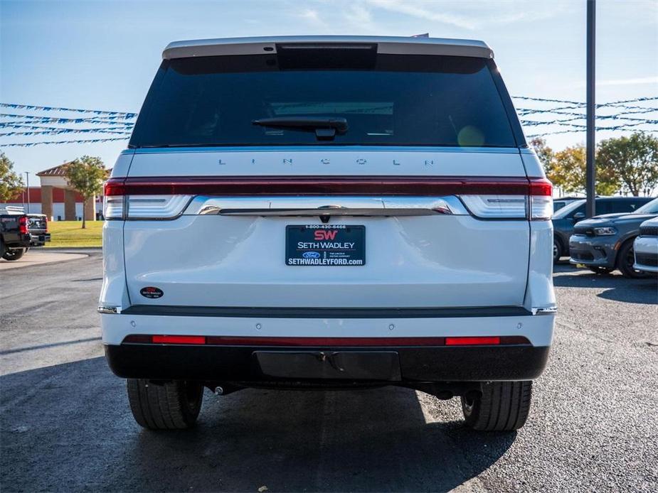 new 2024 Lincoln Navigator car, priced at $106,296