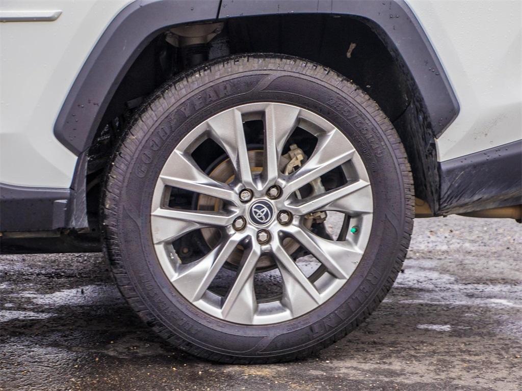used 2020 Toyota RAV4 car, priced at $22,464