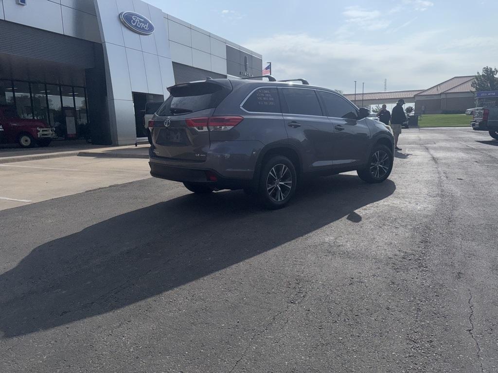 used 2019 Toyota Highlander car, priced at $29,500