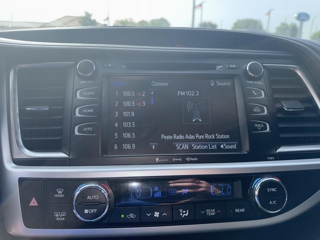 used 2019 Toyota Highlander car, priced at $29,500