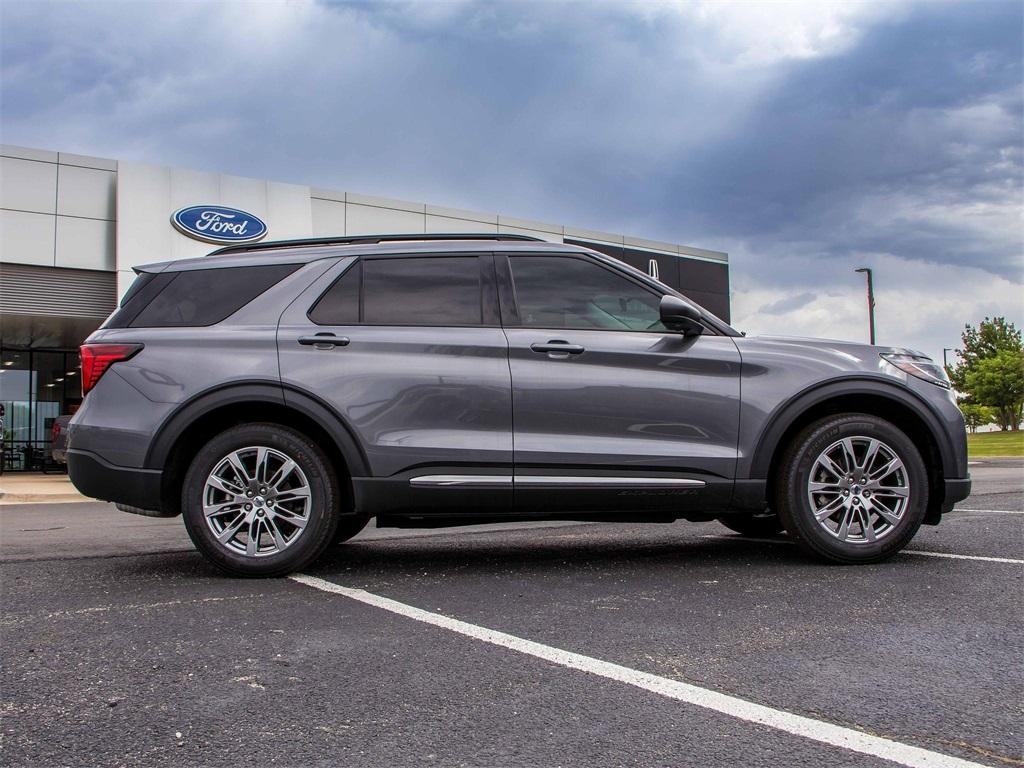 new 2025 Ford Explorer car, priced at $46,355