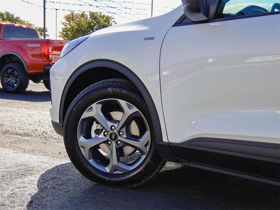 new 2025 Ford Escape car, priced at $32,820