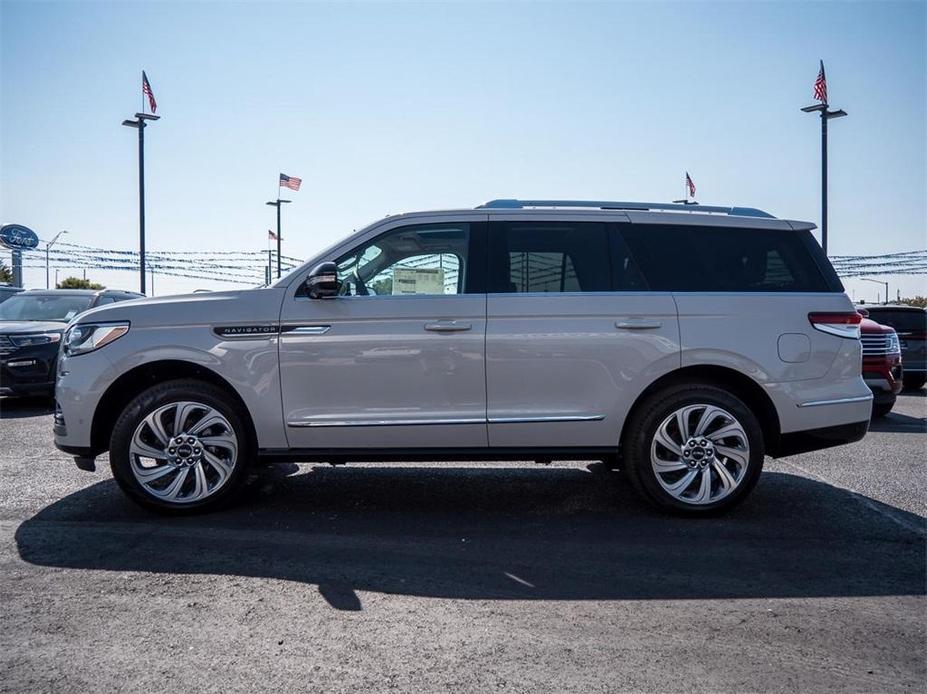 new 2024 Lincoln Navigator car, priced at $86,147