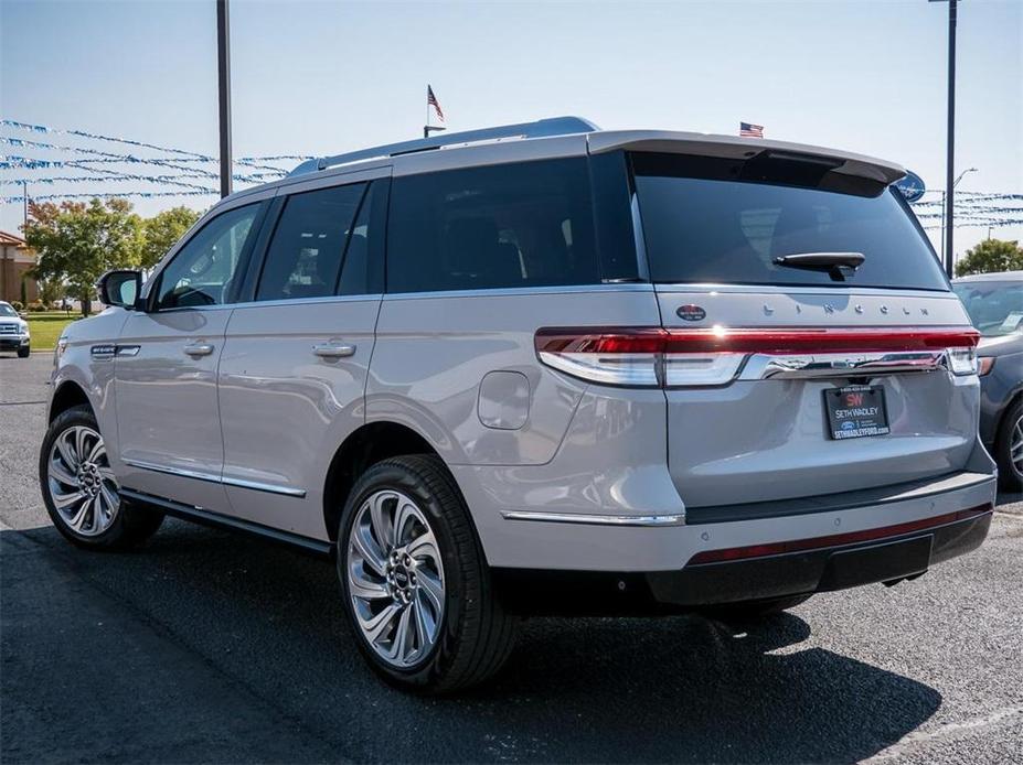 new 2024 Lincoln Navigator car, priced at $86,147