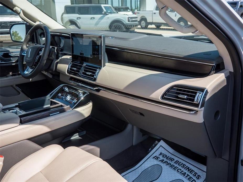 new 2024 Lincoln Navigator car, priced at $86,147