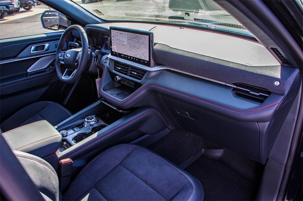 new 2025 Ford Explorer car, priced at $60,560