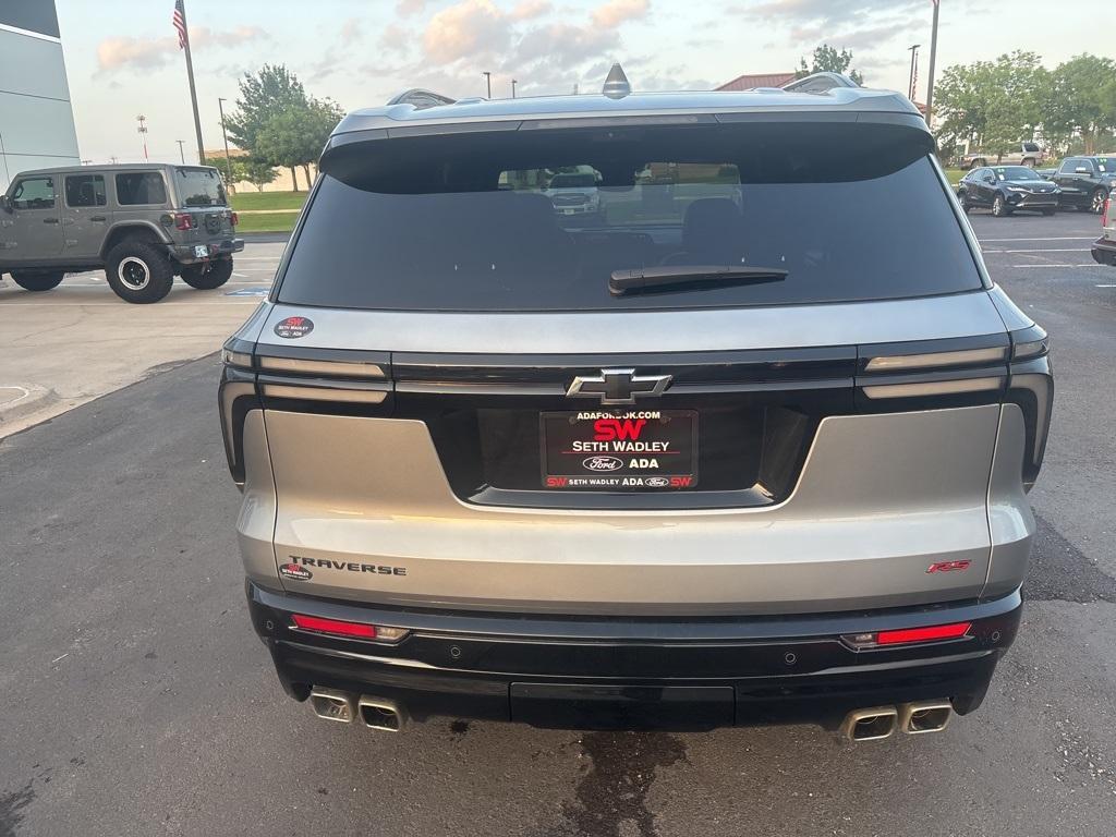 used 2024 Chevrolet Traverse car, priced at $52,950