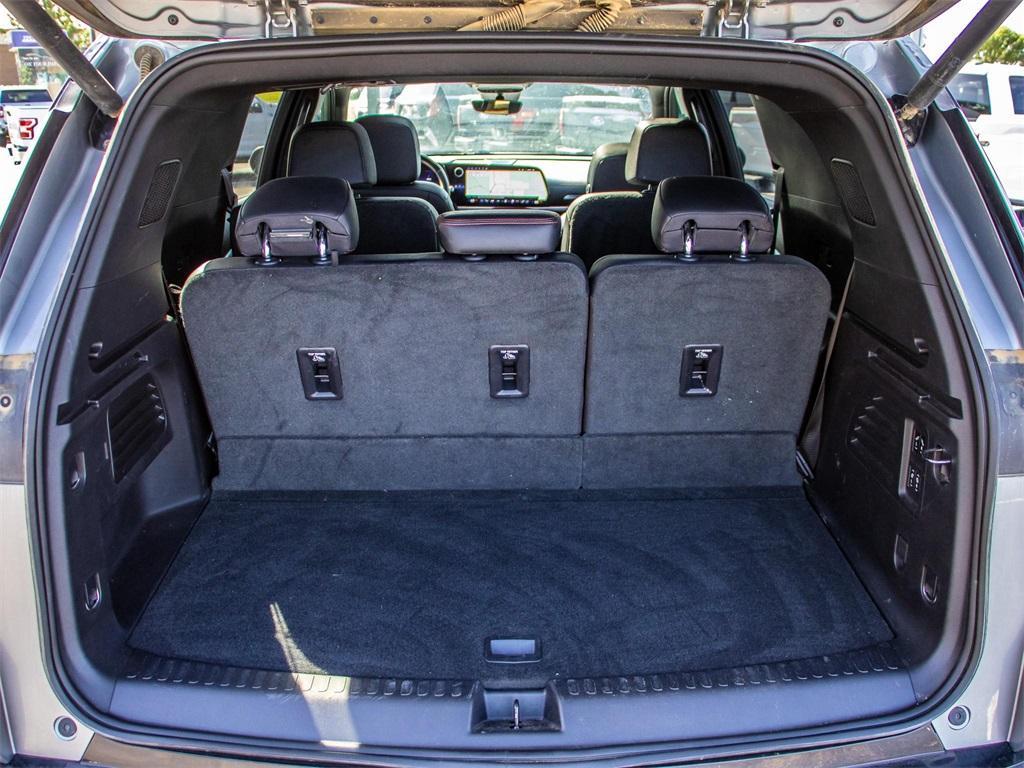 used 2024 Chevrolet Traverse car, priced at $52,816