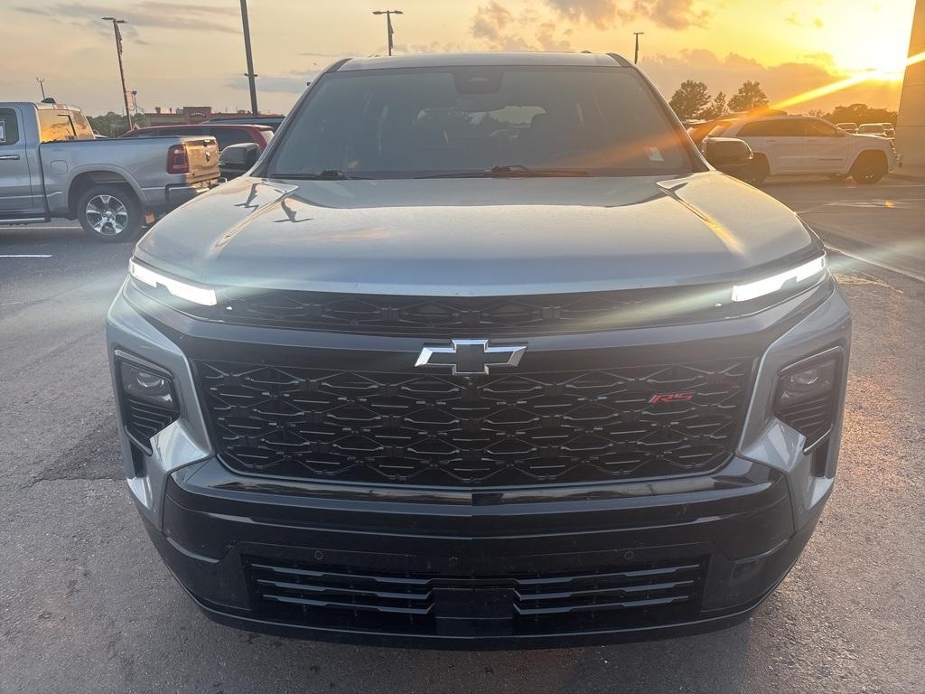 used 2024 Chevrolet Traverse car, priced at $52,950