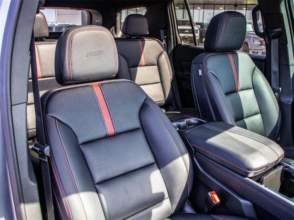 used 2024 Chevrolet Traverse car, priced at $52,816