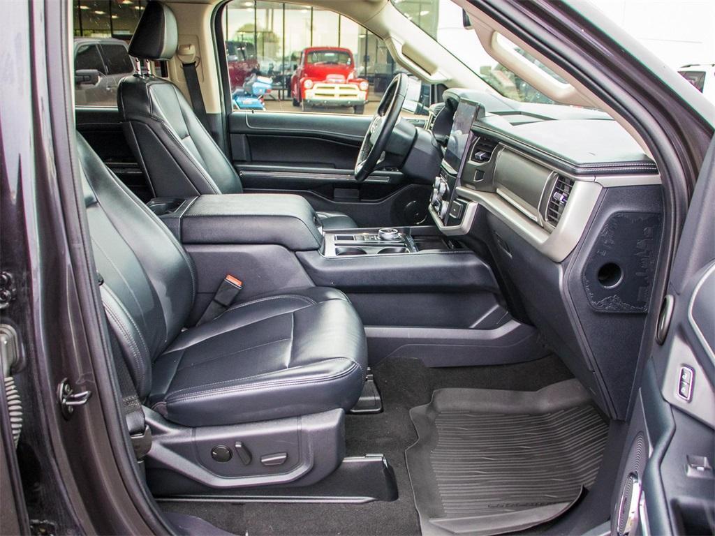 used 2024 Ford Expedition car, priced at $49,995