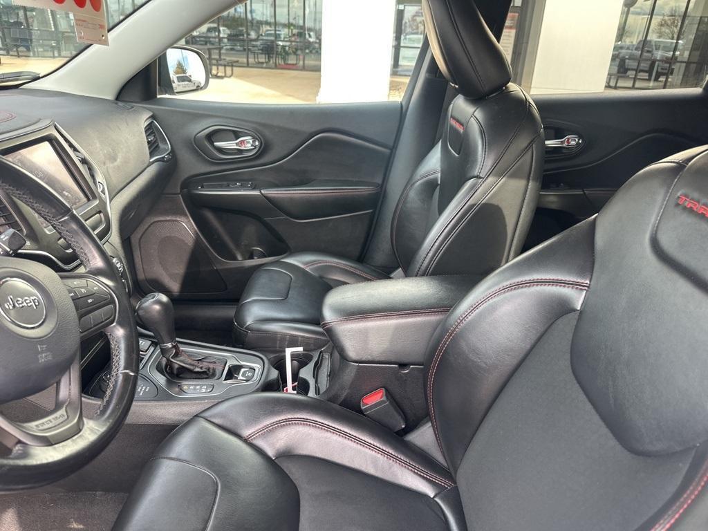 used 2020 Jeep Cherokee car, priced at $17,725