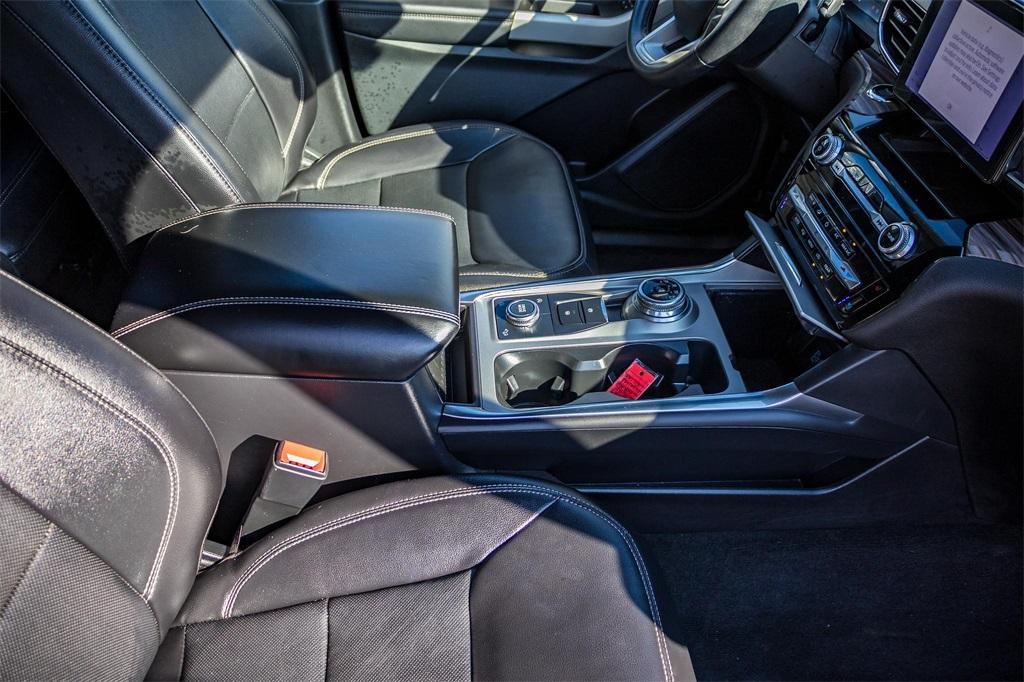 used 2024 Ford Explorer car, priced at $33,957