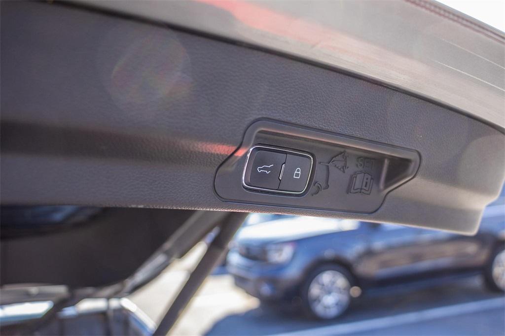 used 2024 Ford Explorer car, priced at $33,957