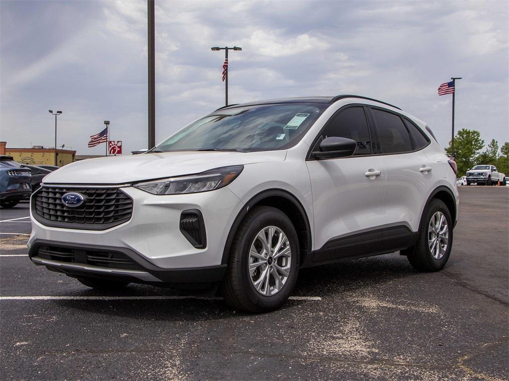 new 2025 Ford Escape car, priced at $29,545