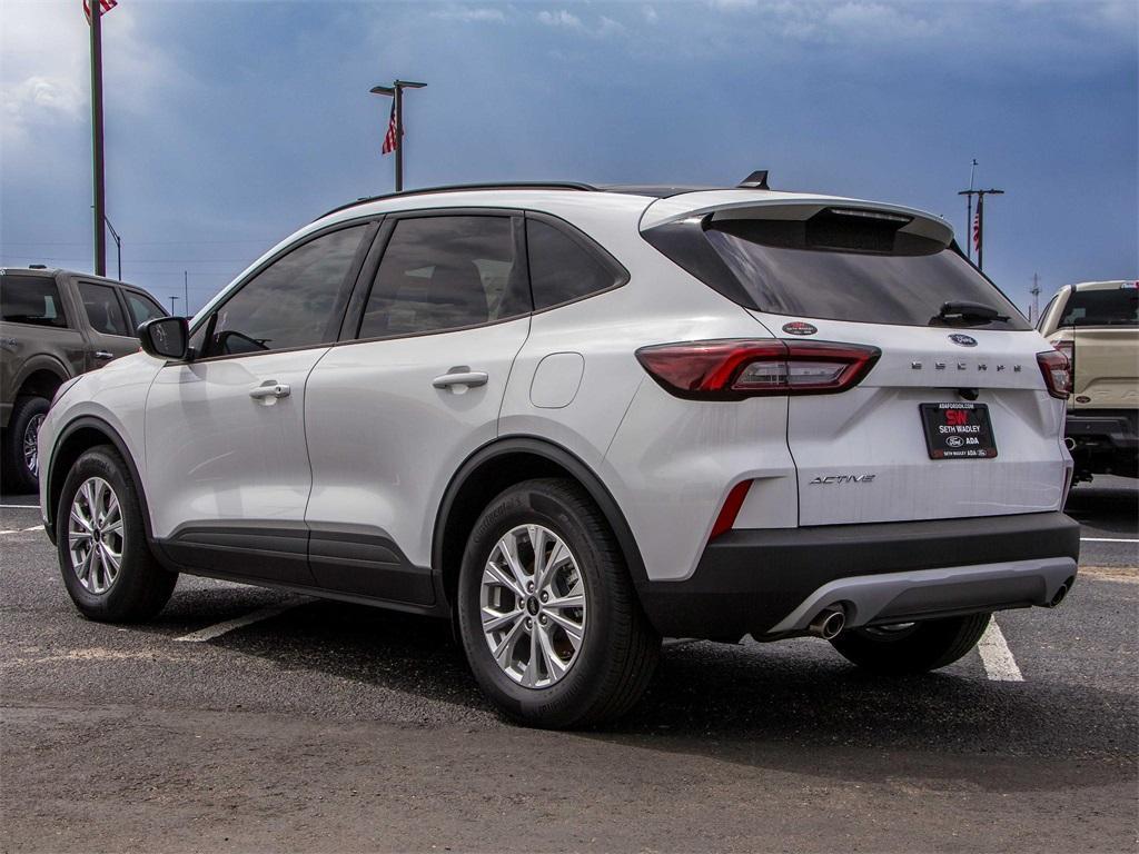 new 2025 Ford Escape car, priced at $29,545