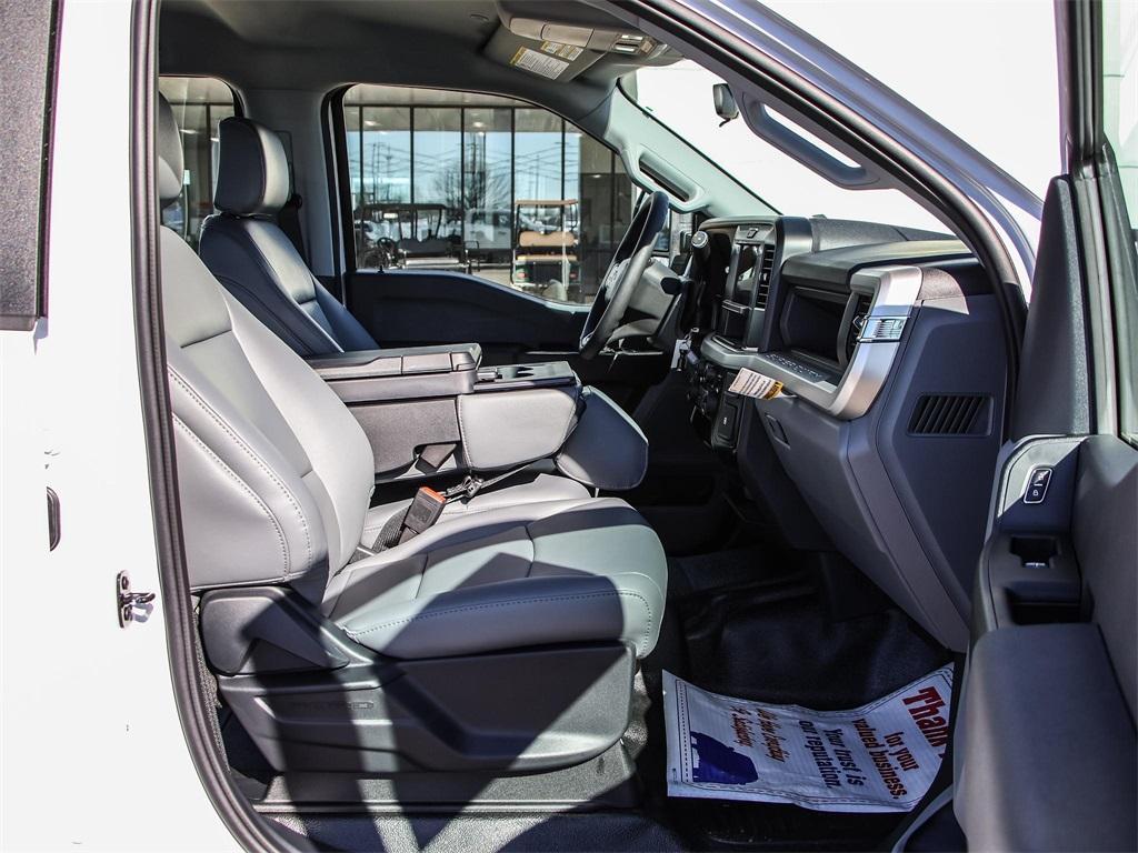 new 2025 Ford F-250 car, priced at $66,755