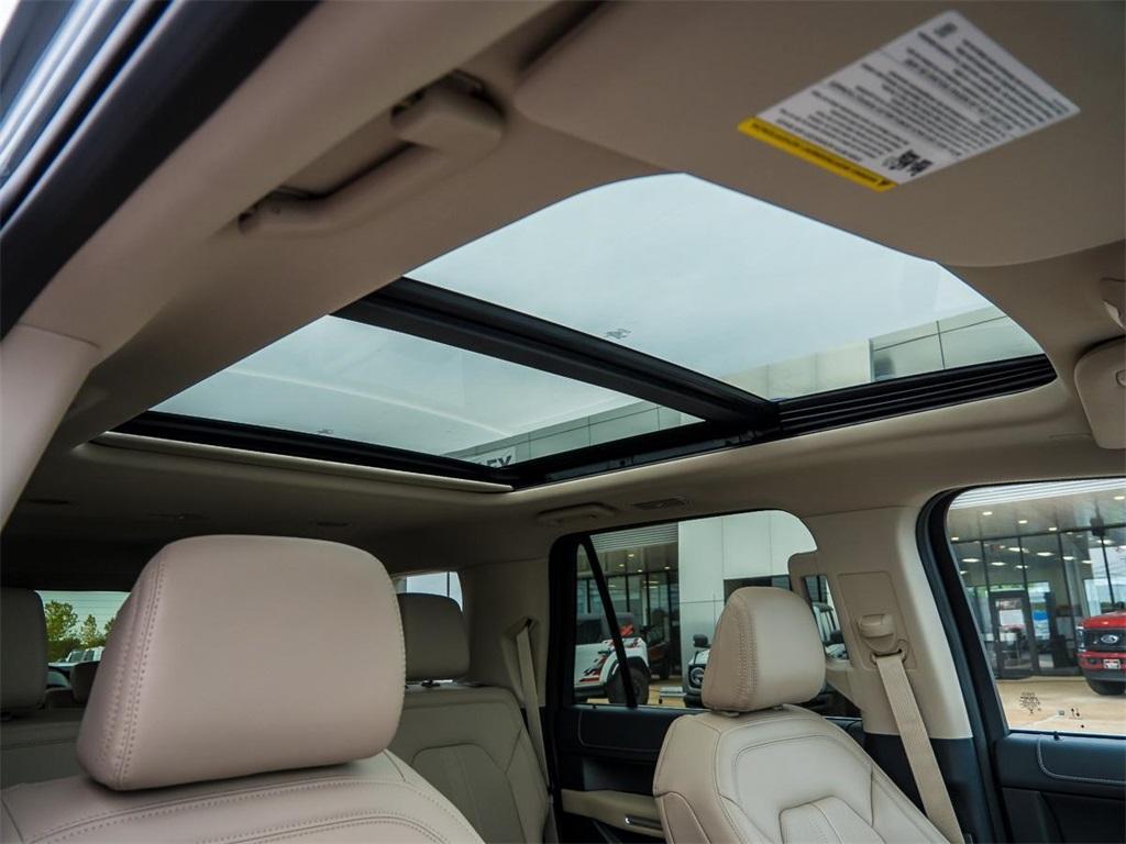 new 2024 Ford Expedition Max car, priced at $68,832