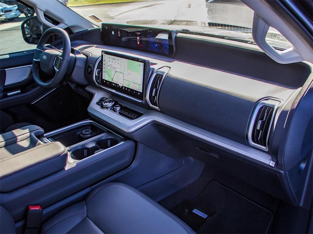 new 2025 Ford Expedition Max car, priced at $85,540