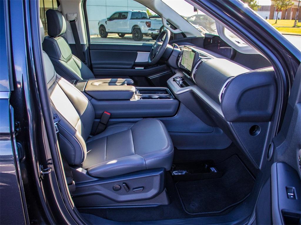 new 2025 Ford Expedition Max car, priced at $85,540