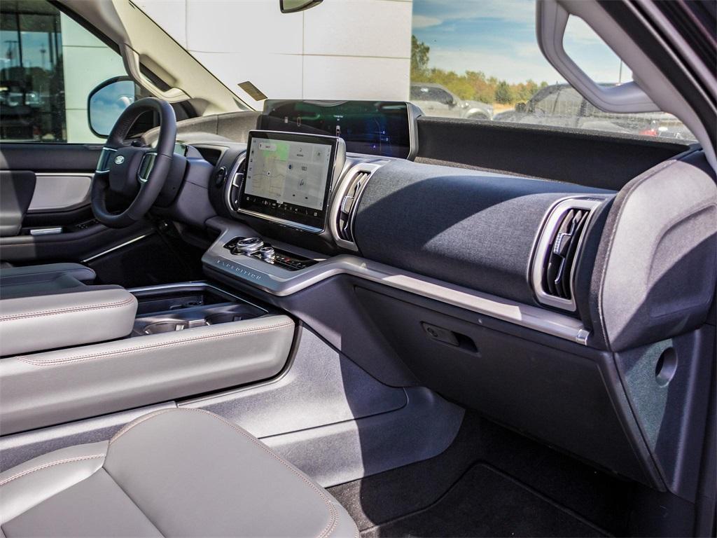 new 2025 Ford Expedition Max car, priced at $85,540