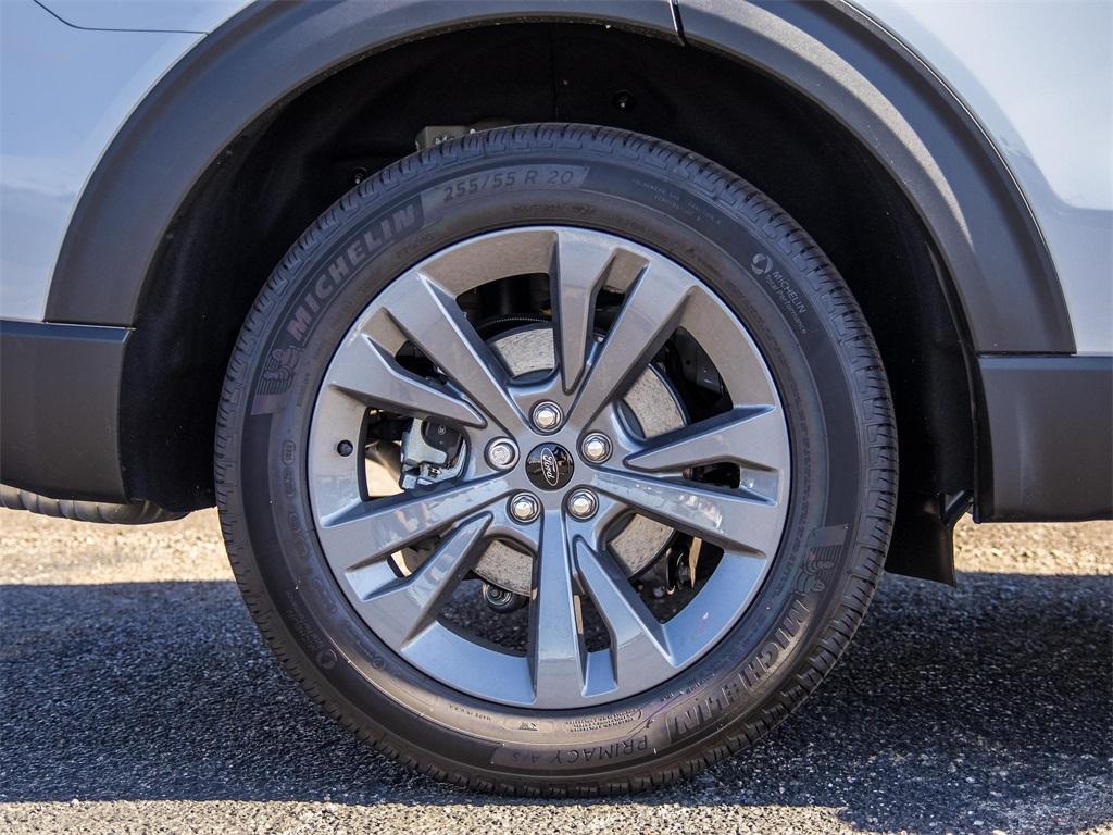 new 2025 Ford Explorer car, priced at $47,950