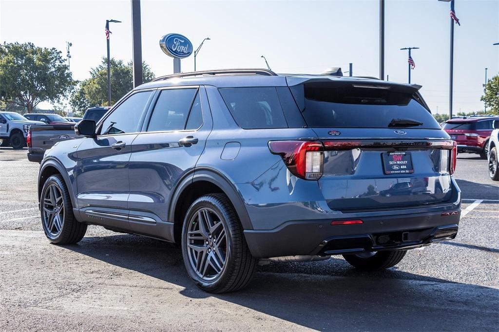 new 2025 Ford Explorer car, priced at $52,725