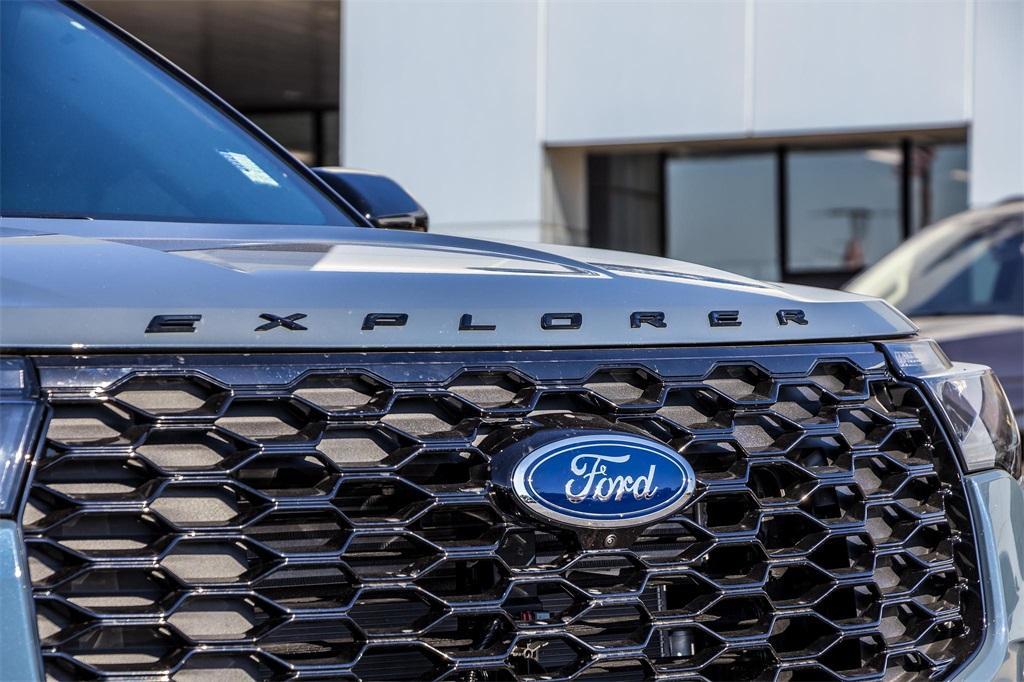 new 2025 Ford Explorer car, priced at $52,725