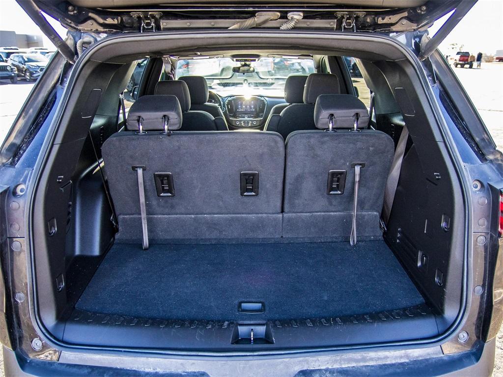 used 2023 Chevrolet Traverse car, priced at $21,995