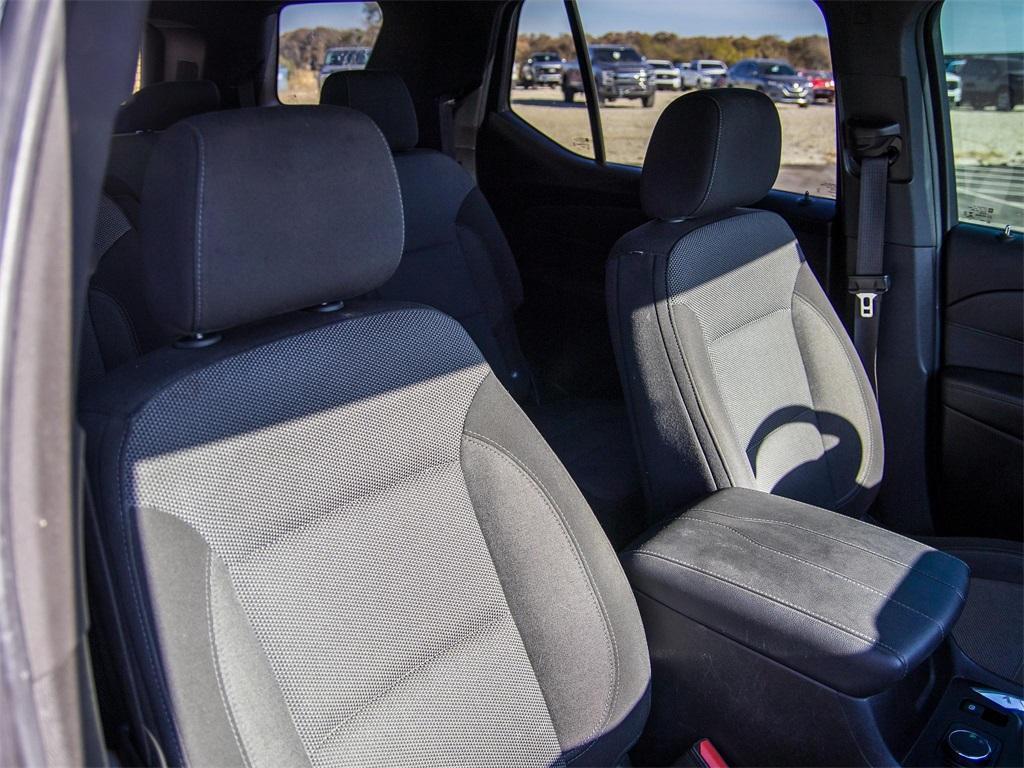 used 2023 Chevrolet Traverse car, priced at $21,995