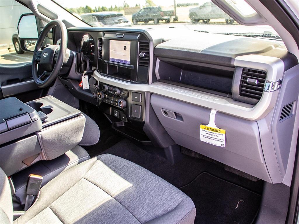 new 2025 Ford F-350 car, priced at $55,570