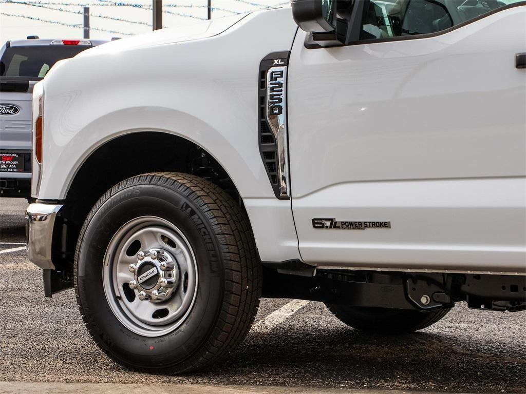 new 2025 Ford F-250 car, priced at $59,720