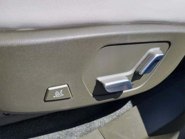 used 2025 Hyundai Santa Fe car, priced at $40,051