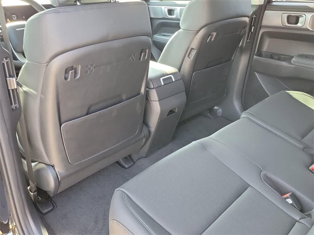 new 2025 Hyundai Santa Fe car, priced at $39,980