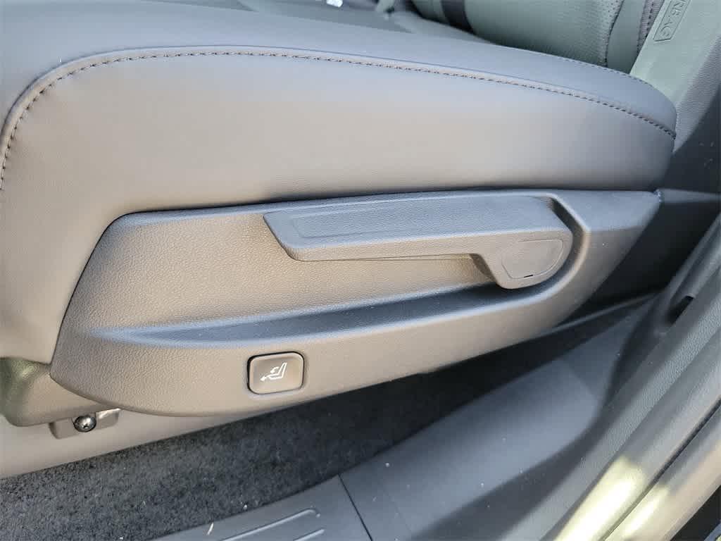new 2025 Hyundai Santa Fe car, priced at $39,980