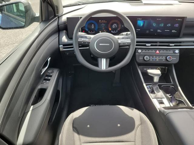 new 2025 Hyundai Tucson car, priced at $30,795