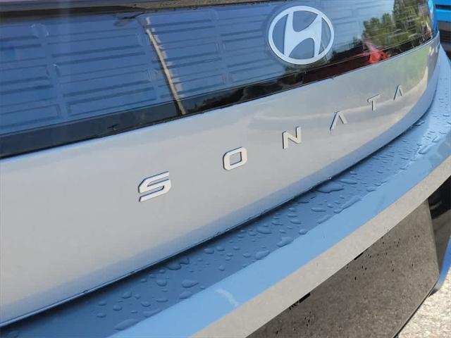 new 2025 Hyundai Sonata Hybrid car, priced at $33,020