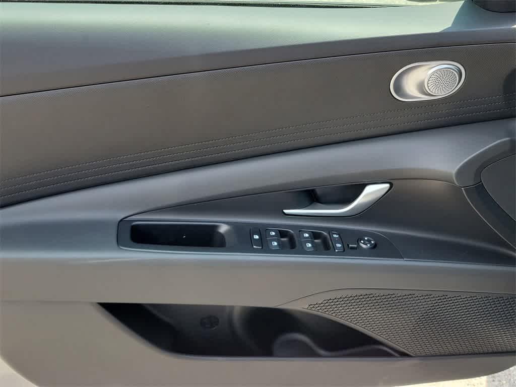 new 2025 Hyundai ELANTRA HEV car, priced at $27,230